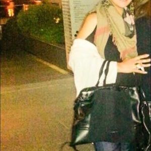 💯 Authentic Burberry Tote